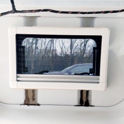 Baie projetable 500 x 300 mm avec Store et Moustiquaire - C Swing