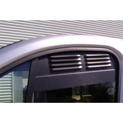 Trafic 2 Vivaro 2 grilles...