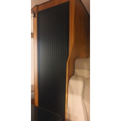 Porte rideau volet roulant pour salle de bain Gris