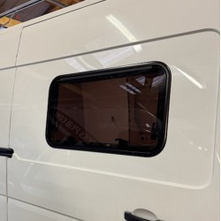 Baie projetable 600 x 450 mm avec Store et Moustiquaire - C Swing