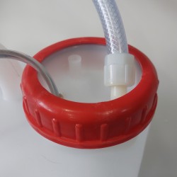 Bouchon spécifique pour le raccordement d'une pompe immergée