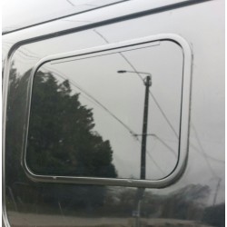 Baie projetable 600 x 450 mm avec Store et Moustiquaire - C Swing