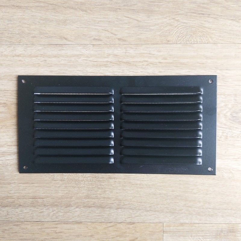 Grille 10x20 noire